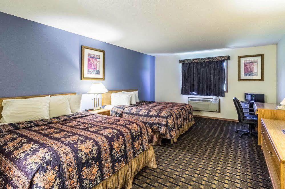 Rodeway Inn Brainerd Dış mekan fotoğraf